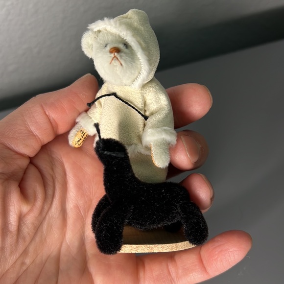 Little Gems Teddy Bears miniature Handmade Bear - Mukaluk and Seal - Picture 4 of 12